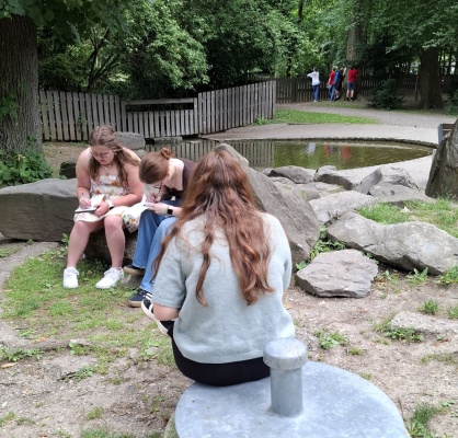 Foto: Religionsgruppe im Hammerpark