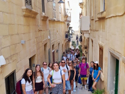 Foto: Gruppenfoto 6G und 7G in Malta