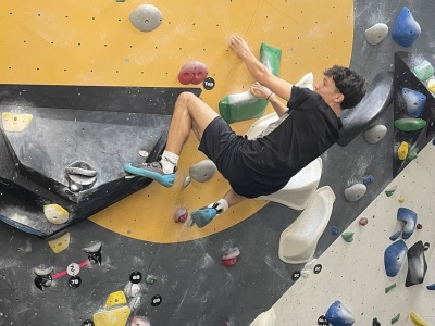 Foto: 8S beim Bouldern