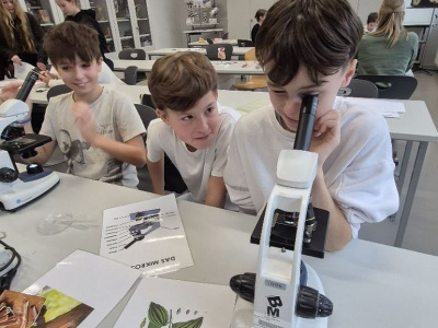 Foto: Labortag der 2. Klassen